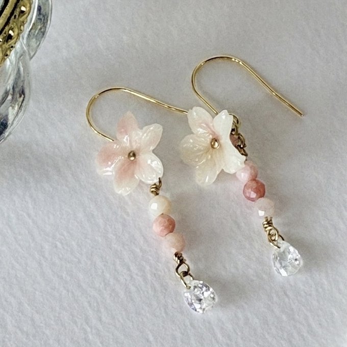 淡色桜 フックピアス｜ピンクオパール｜キュービックジルコニア